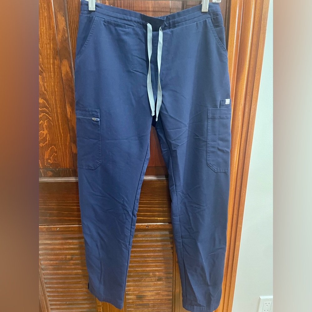 Figs Yola Skinny Scrub Pants in Navy